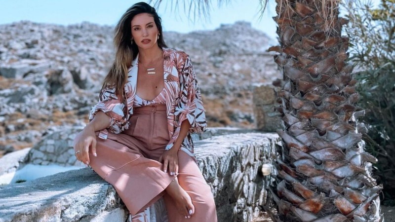 Αθηνά Οικονομάκου