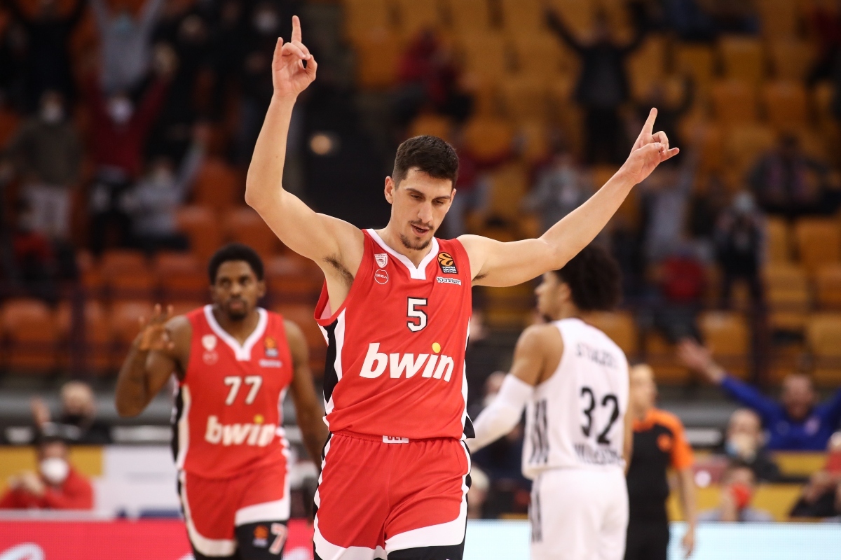 Ευρωλίγκα: Νέο σόου από τον Ολυμπιακό στο ΣΕΦ – Ισοπέδωσε με 89-54 την Βιλερμπάν