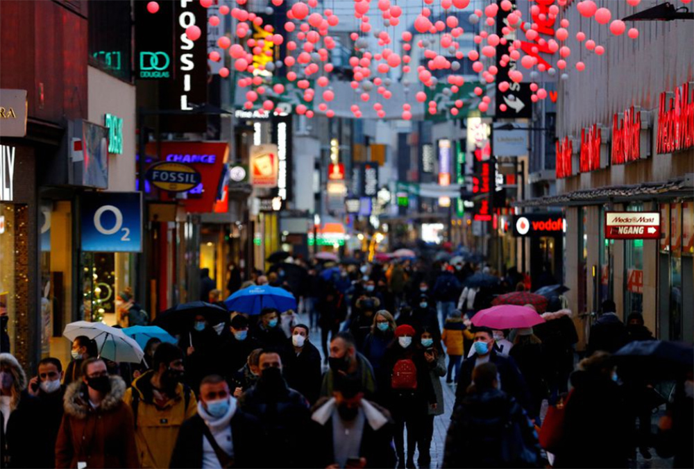 Κορονοϊός: Πάνω από 60% των κρουσμάτων οφείλονταν στη μετάλλαξη Όμικρον στις 30/12