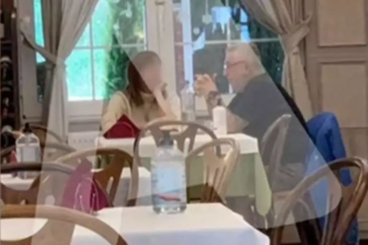 Στάθης Παναγιωτόπουλος: Παντρεύτηκε πριν από ενάμιση μήνα – Την ώρα των αποκαλύψεων γευμάτιζε με τη σύζυγό του [βίντεο]