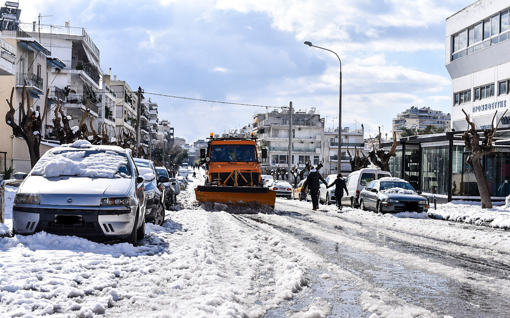 Δήμος Αθηναίων: Η τιτάνια μάχη συνεχίζεται για την αποκατάσταση των προβλημάτων στο κέντρο και στις γειτονιές της Αθήνας
