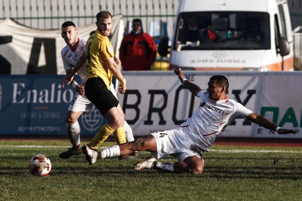 Super League 2: Ο κορονοϊός επελαύνει - Αναβλήθηκαν 15 από τα 16 ματς της εμβόλιμης αγωνιστικής