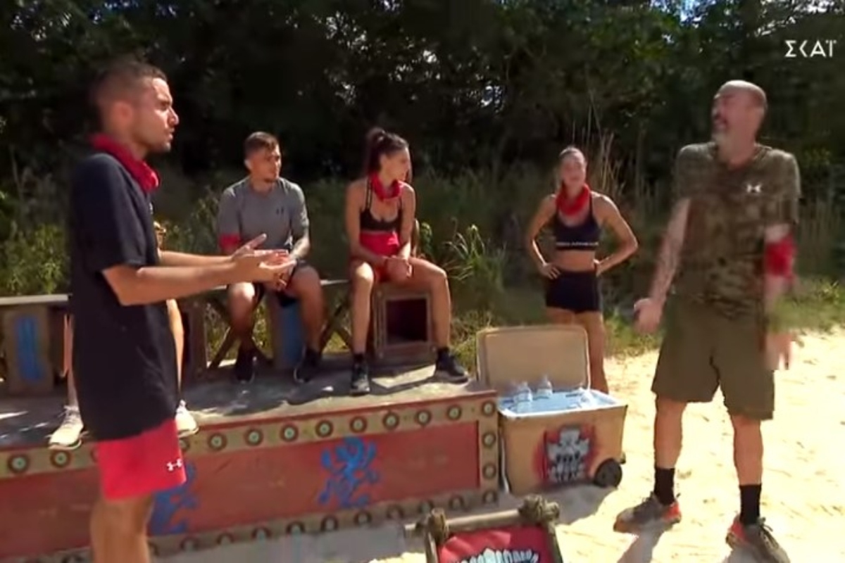 Survivor: «Όπλισε» ο Γιάννης Χατζηγεωργίου, άγριο ξέσπασμα κατά του Βαλάντη – «Με έχεις βάλει στην μπούκα» [βίντεο]