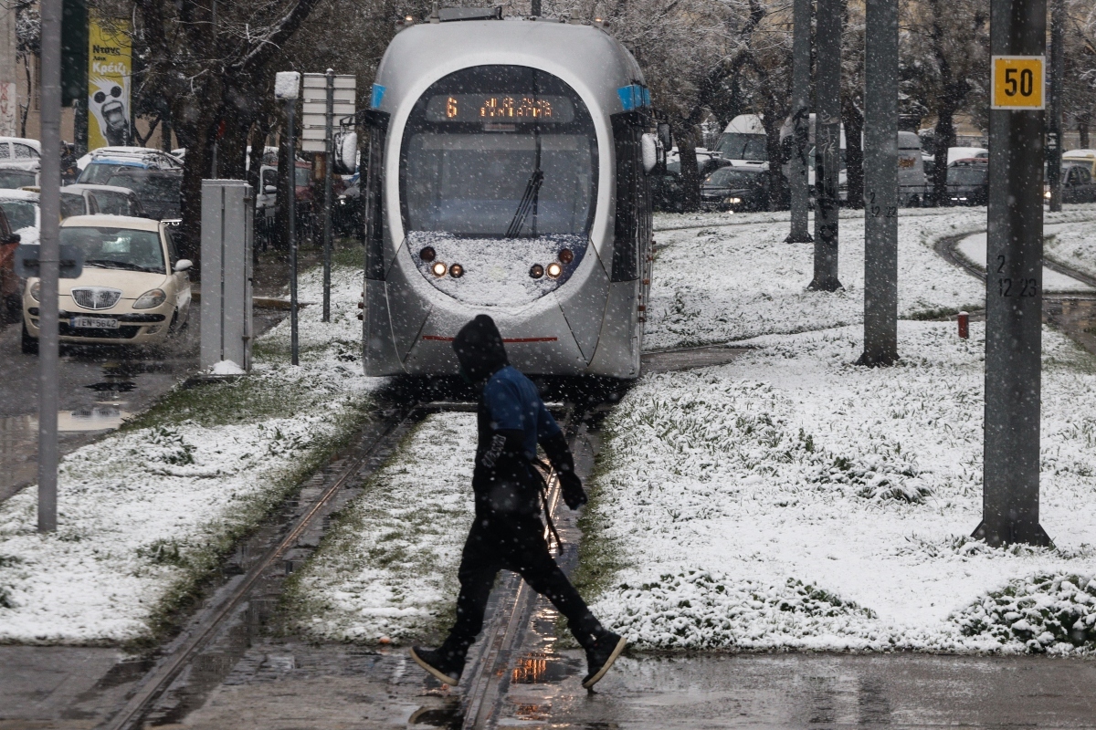 Κακοκαιρία «Ελπίδα»: Αποκαταστάθηκε η κίνηση στο Τραμ – Σε λειτουργία όλοι οι σταθμοί