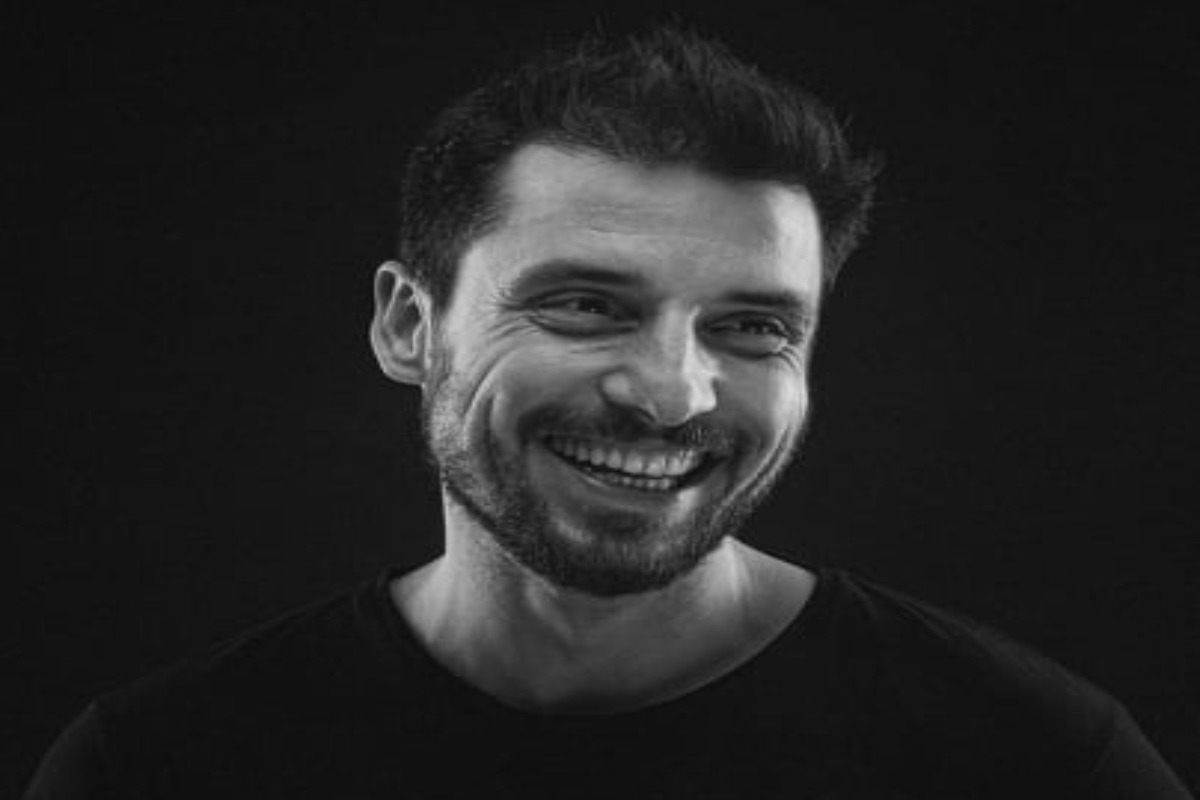 Σπύρος Χατζηαγγελάκης: Η απάντηση για το τηλεφώνημα για βόμβα – «Αποτυχημένη εφηβική φάρσα, ζητώ συγγνώμη»