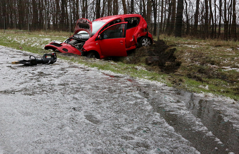 Γερμανία: Τρεις νεκροί και καταστροφές από την κακοκαιρία «Ζεϊνέπ»
