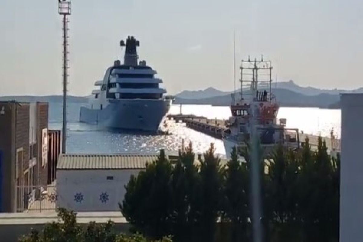 Πόλεμος στην Ουκρανία: Οι Τούρκοι μπλόκαραν το γιοτ του Αμπράμοβιτς στο λιμάνι του Μπόντρουμ [βίντεο]