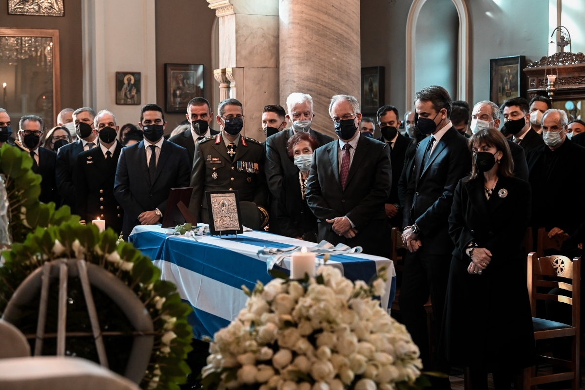 Μαριέττα Γιαννάκου: Το ύστατο χαίρε στην πολιτικό – «Σήμερα αποχαιρετούμε μία γυναίκα-πρότυπο» το μήνυμα του πρωθυπουργού