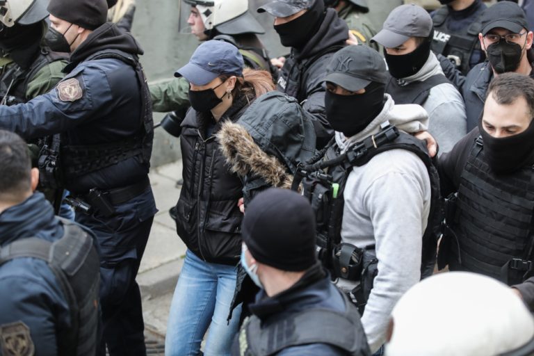 Ρούλα Πισπιρίγκου: Καταγγέλλει ξυλοδαρμό στη ΓΑΔΑ – Τι είπε η μητέρα της