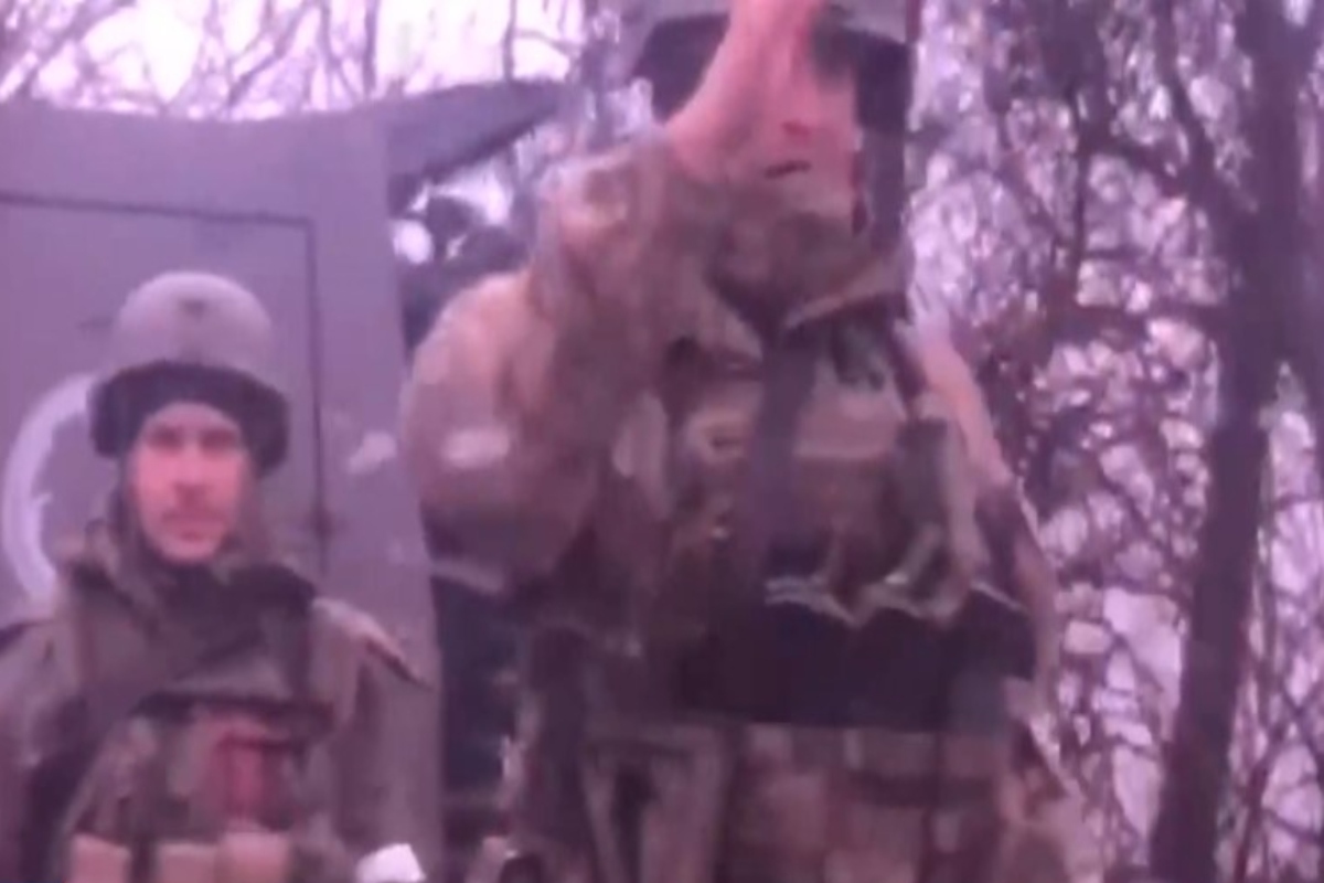 Πόλεμος Ουκρανία-Ρωσία: «Δεχθήκαμε πυρά μέσα στους αγρούς» – Η συγκλονιστική περιγραφή Έλληνα δημοσιογράφου [βίντεο]