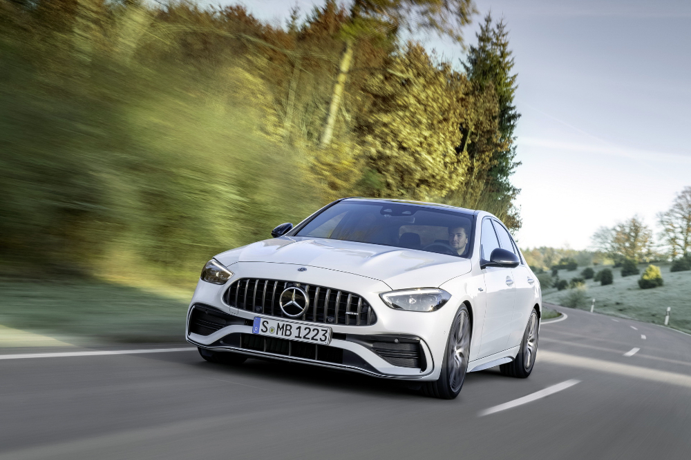 Η νέα Mercedes-AMG C43 αποχαιρετά τον V6, αποκτά ηλεκτρικό turbo