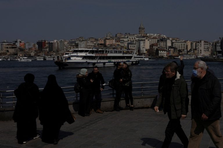 Τουρκία: Βαριά η σκιά του πολέμου στον τουρισμό