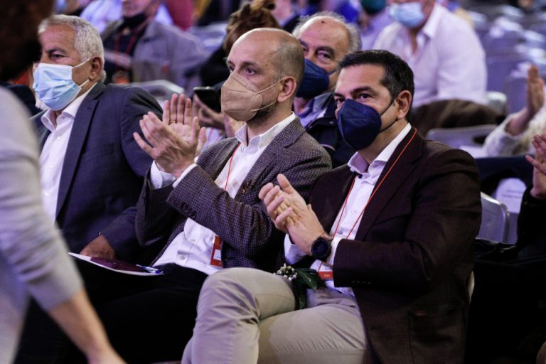 3ο Συνέδριο ΣΥΡΙΖΑ: Εγκρίθηκε η πρόταση Τσίπρα – Με 73.4% πέρασε η εισήγηση του