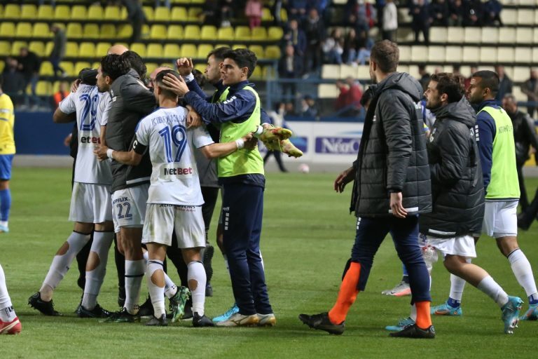 Super League: «Διπλό» παραμονής ο Ατρόμητος στο Αγρίνιο