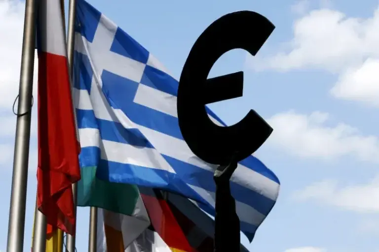 Ανάλυση: Οι αριθμοί διαλύουν τον μύθο ότι οι Ελληνες είναι τεμπέληδες [infographic]
