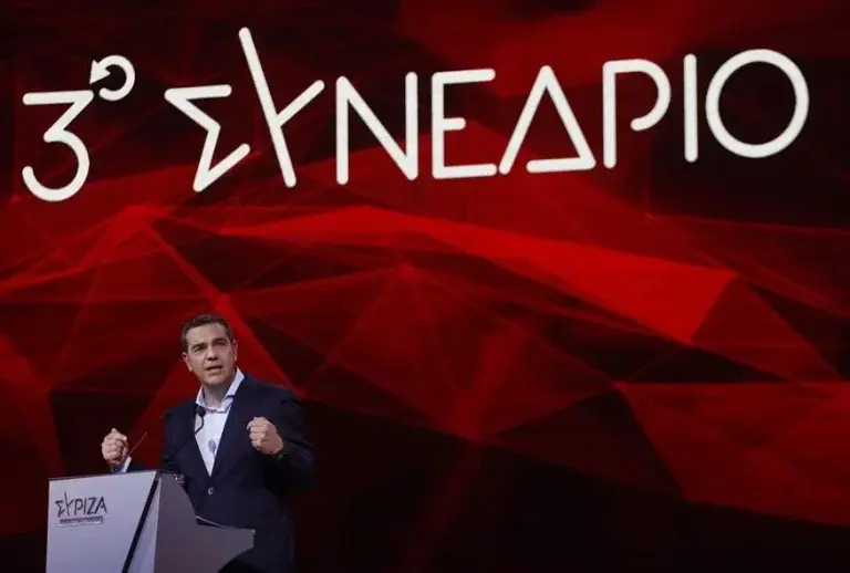 Συνέδριο ΣΥΡΙΖΑ: Αντιγραφή συνθημάτων, λαϊκίστικη ρητορική