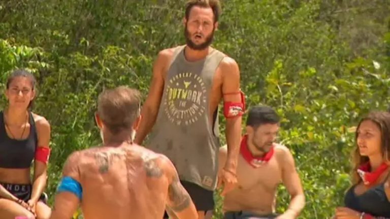 Survivor: Μεγάλος καυγάς Τάκη και Κατσαούνη – Χαμός στους μπλε με τον Κωνσταντίνο