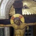 Σήμερον κρεμάται επί ξύλου: Τι ώρα βγαίνει ο Εσταυρωμένος