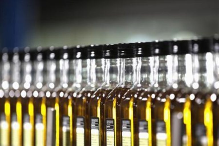 Θεσσαλονίκη: Συνελήφθη 39χρονος που είχε στην κατοχή του αμφιβόλου ποιότητας ελαιόλαδο