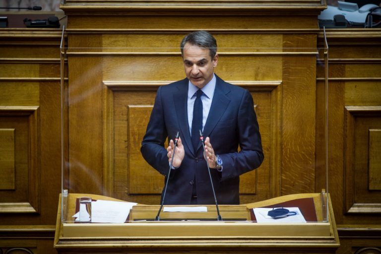 Μητσοτάκης στη Βουλή: Οι ψεύτικές υποσχέσεις, υπόσχονται ψεύτικες ζωές