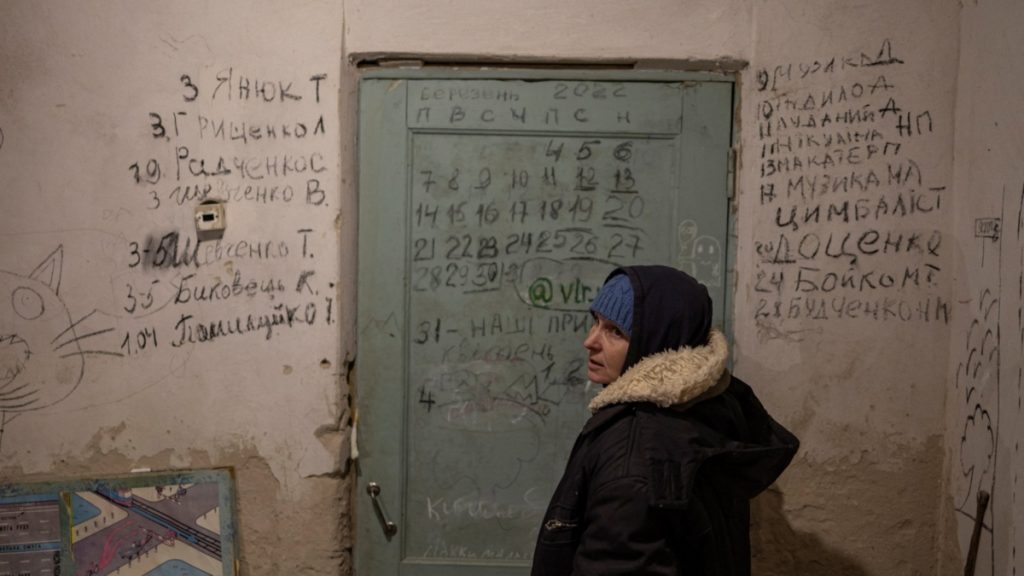 Ουκρανία: 300 άνθρωποι κρατήθηκαν όμηροι σε υπόγειο για ένα μήνα, λέει το υπουργείο Άμυνας