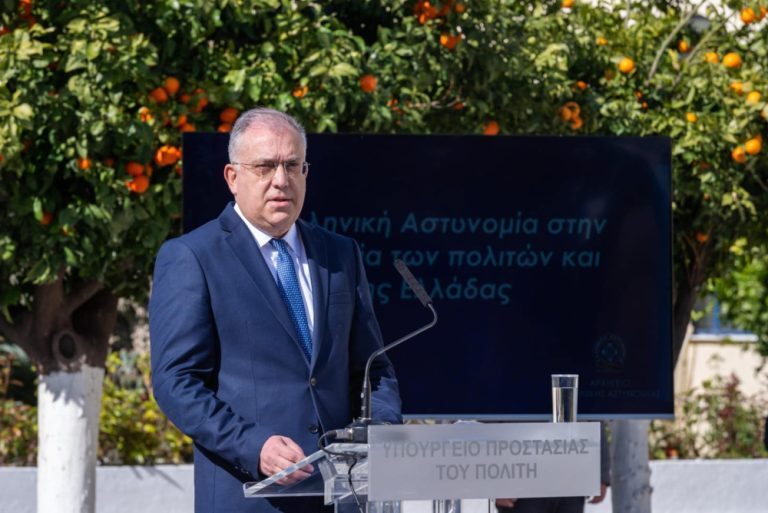 Θεοδωρικάκος: «Η Ελληνική σημαία με τον Αη Γιώργη στο Καστελόριζο στέλνει ξεκάθαρο μήνυμα»