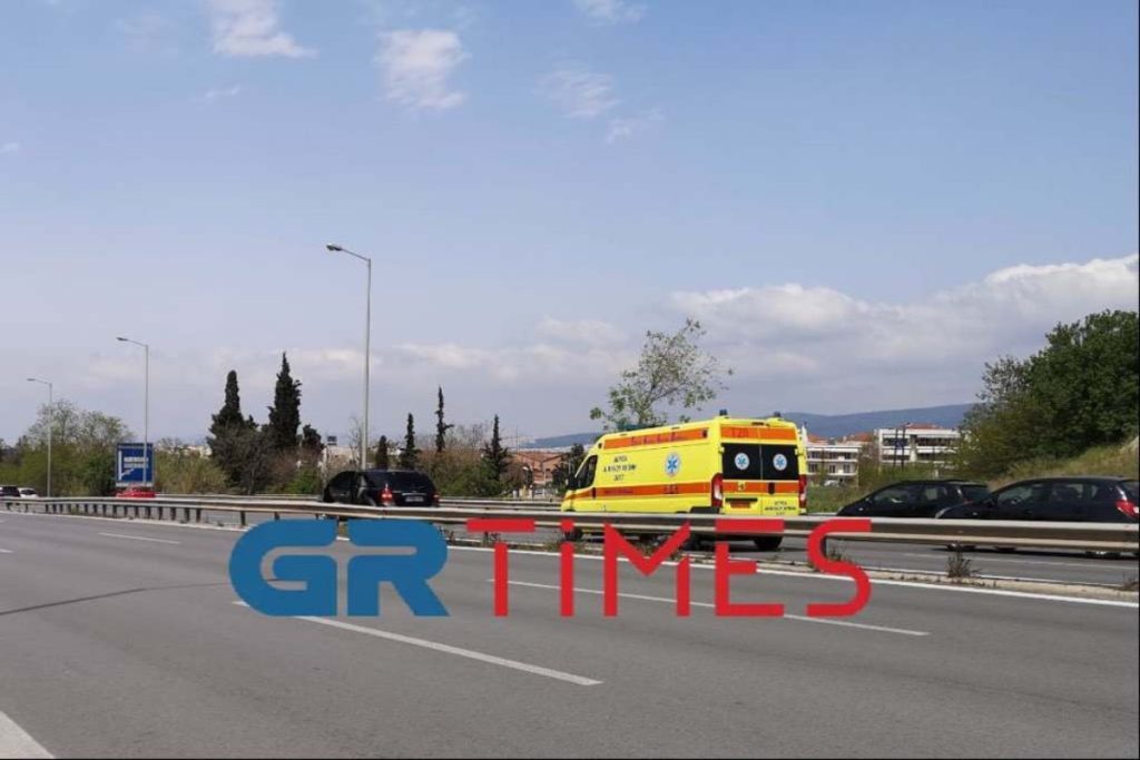 Τραγωδία στη Θεσσαλονίκη: Νεκρός πεζός στο ύψος της Πυλαίας – Τον παρέσυρε όχημα όταν πήγε να διασχί