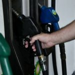 «Βροχή» τα πρόστιμα στα βενζινάδικα που δεν ενημερώνουν για τις αλλαγές στις τιμές των καυσίμων