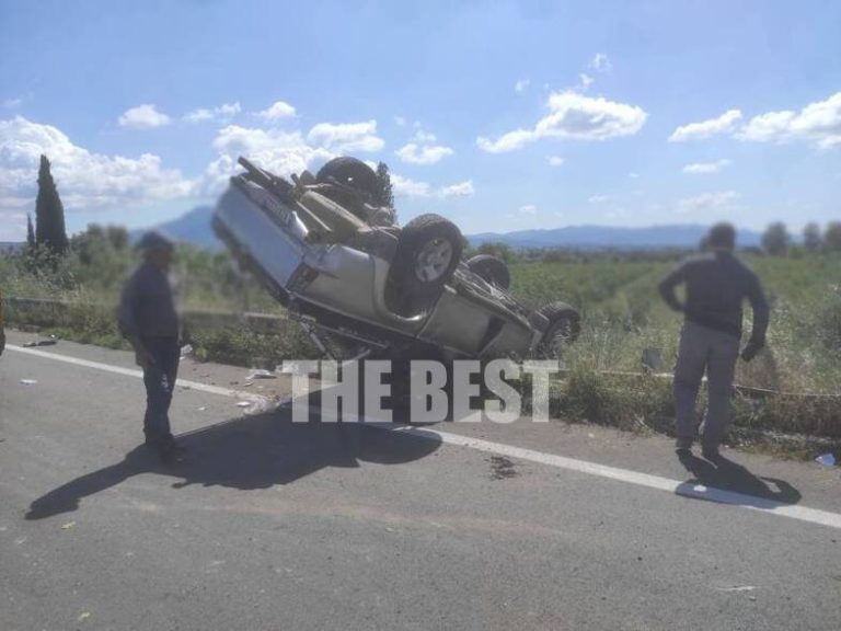 Τραγωδία στην Αχαΐα: Αγροτικό «καρφώθηκε» στις μπάρες – Νεκρός ο οδηγός, χαροπαλεύει η κόρη του