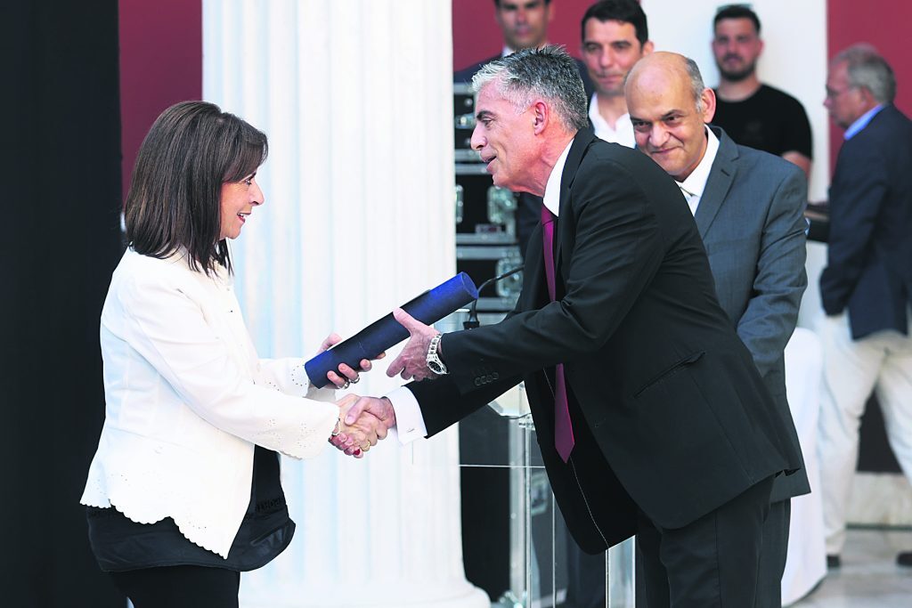 Εσωτερική εικόνα άρθρου