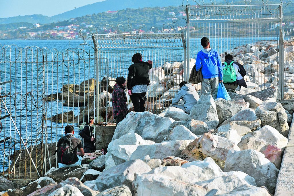 Ελληνοτουρκικά: Μας απειλούν με «Έβρο νούμερο δύο» στα νησιά [infographic]