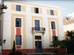 Συνταξιούχοι μετατρέπονται σε ξεναγοί και αφηγούνται την «παλιά Αθήνα»: «Νιώθεις ότι η ζωή δεν έχει τελειώσει»