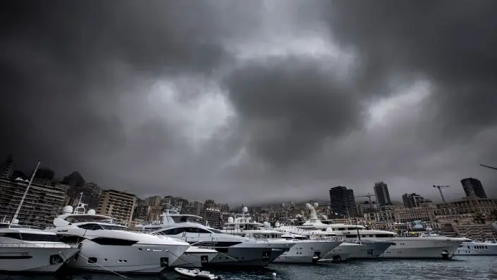 F1: Ο πραγματικός λόγος που καθυστέρησε η εκκίνηση του Γκραν Πρι στο Μονακό