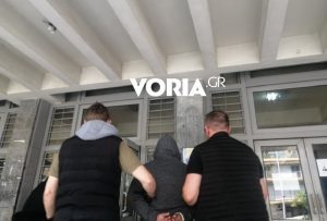 Πατροκτονία στα Διαβατά: «Τον σκότωσα γιατί με κακοποιούσε»