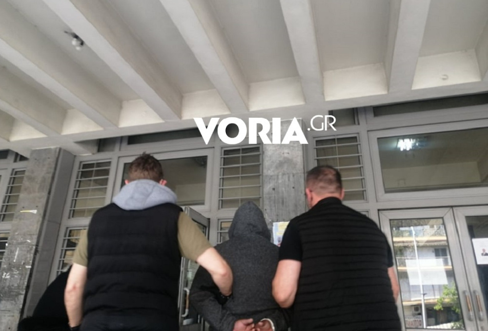 Πατροκτονία στα Διαβατά: «Τον σκότωσα γιατί με κακοποιούσε»