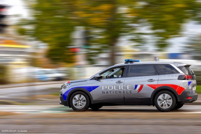 Γαλλία: 12χρονη μαθήτρια απείλησε καθηγήτρια με μαχαίρι