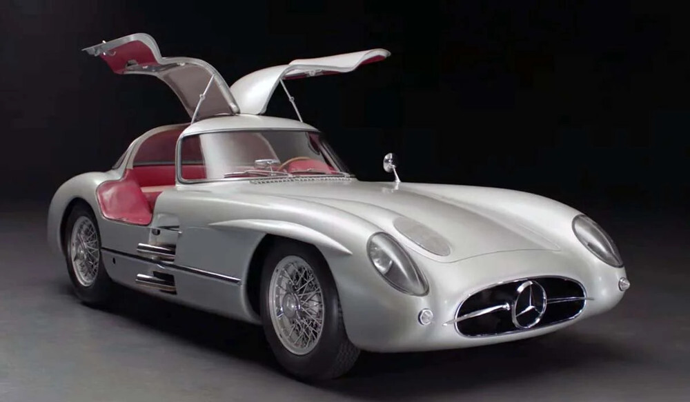 Τιμή-ρεκόρ για Mercedes του 1955 σε δημοπρασία – Πουλήθηκε 135 εκατομμύρια ευρώ