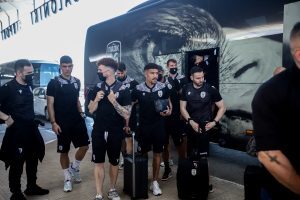 Τελικός Κυπέλλου Ελλάδας: Στην Αθήνα η αποστολή του ΠΑΟΚ – Εικόνες από το ταξίδι [βίντεο]