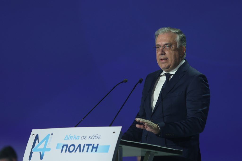 Τάκης Θεοδωρικάκος στο Συνέδιο της ΝΔ: Στο τέλος της 4ετιας οι Έλληνες θα συγκρίνουν και θα επιλέξου