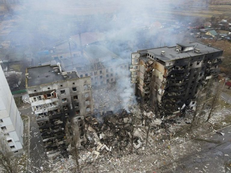 Πόλεμος στην Ουκρανία: «Σφίγγει» ο ρωσικός κλοιός στο Ντονμπάς – Νέα πυραυλική επίθεση στη Ζαπορίζια