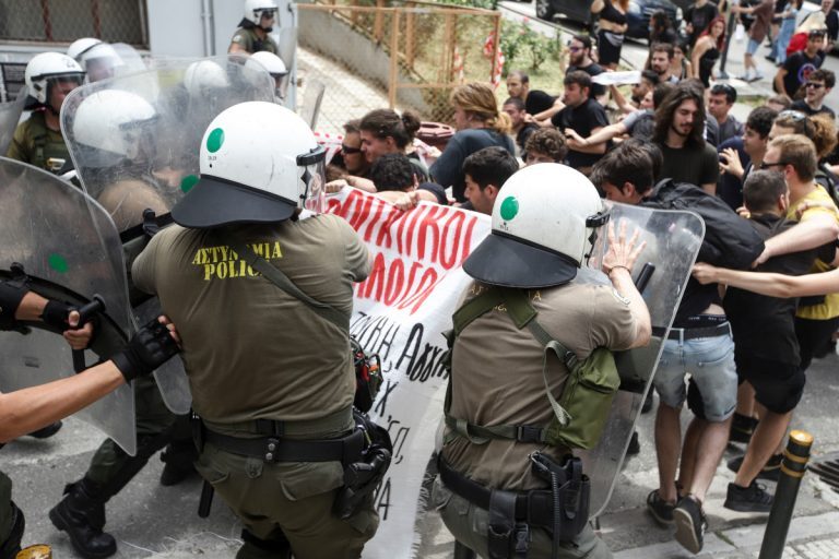 ΑΠΘ: Τα έσπασαν πάλι χθες οι «φιλομαθείς»