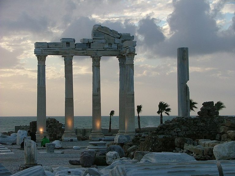 Τουρκία: Μετέτρεψαν ναό του Απόλλωνα σε κλαμπ – Οι καταγγελίες που εξοργίζουν