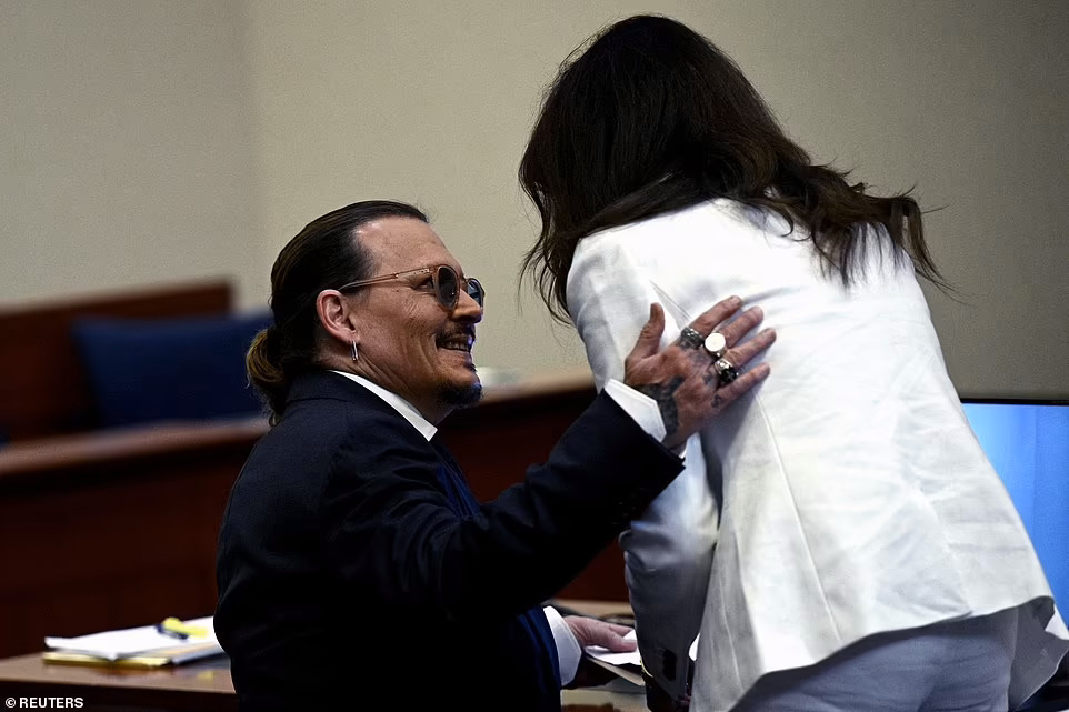 Δίκη Ντεπ Χερντ