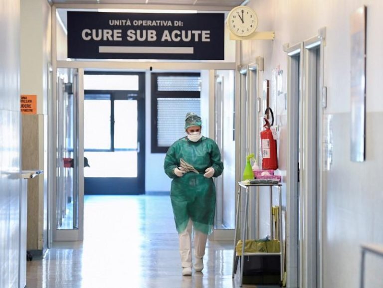 Ευλογιά των πιθήκων: «Όσοι έχουν εμβολιαστεί είναι προστατευμένοι» – Τα χαρακτηριστικά της νόσ