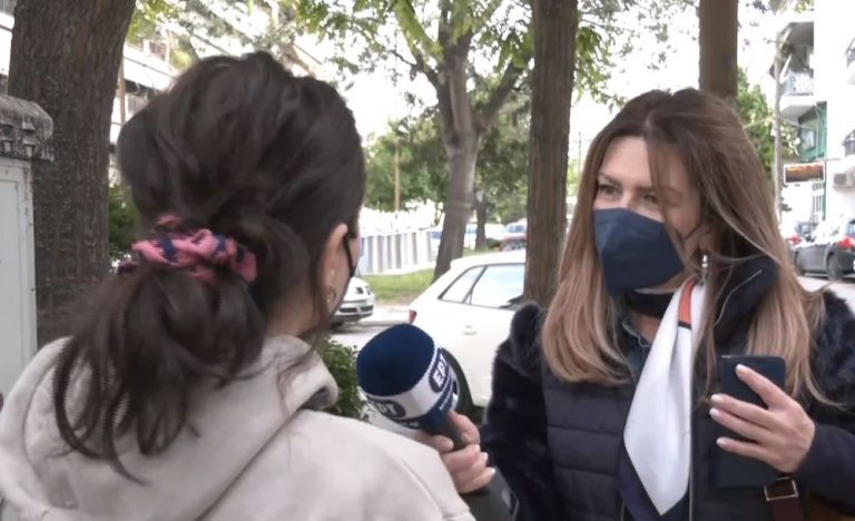 Λάρισα: Ιδιοκτήτης καφετέριας έσπρωξε, έβρισε και έδιωξε έγκυο εργαζόμενή του