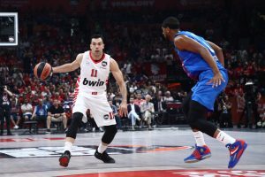 Ευρωλίγκα: «Αντίο» με ήττα (84-74) από την Μπαρτσελόνα ο Ολυμπιακός