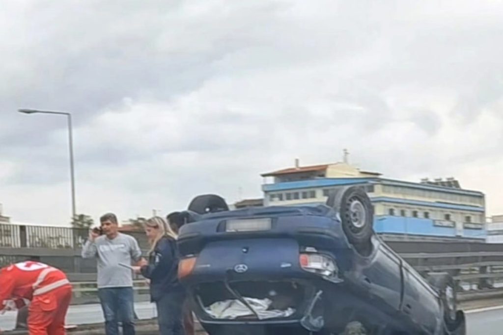 Σοκαριστικό τροχαίο στη λεωφόρο Κηφισού – Αναποδογύρισε όχημα