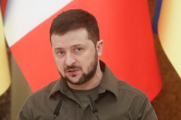Ζελένσκι: 75 εκατομμύρια τόνοι σιτηρών μπορεί να παραμείνουν εγκλωβισμένοι στην Ουκρανία έως το φθινόπωρο