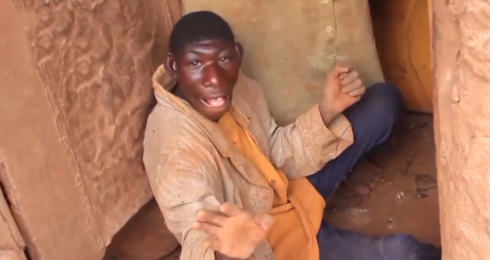 Ιστορίες ανθρώπων που μεγάλωσαν στην ζούγκλα παρέα με άγρια ζώα