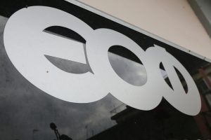ΕΟΦ: «Καμπανάκι» για τη χορήγηση σιροπιού σε βρέφη – Οδηγίες στους γονείς